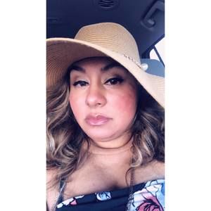 Meet your Posher, Renee